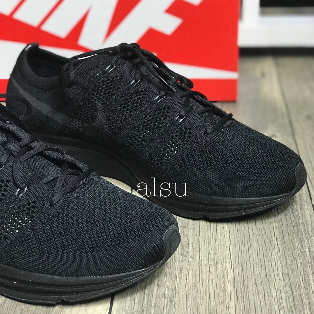 NWT Nike Flyknit Trainer Black M AUTHENTIC - Picture 2 of 8